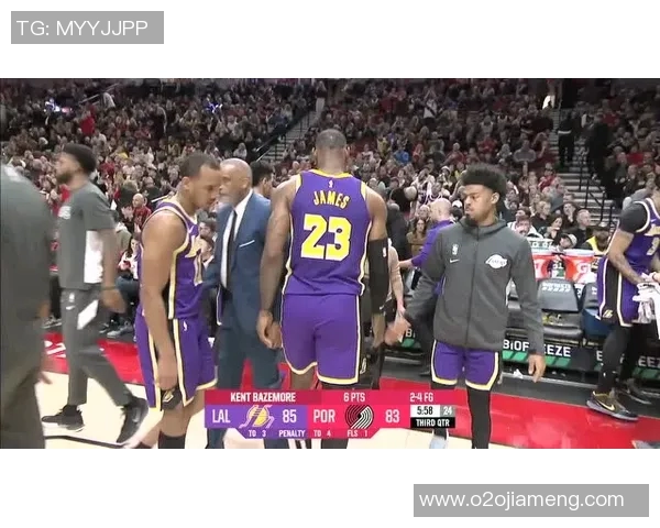 2007年湖人与开拓者精彩对决全场录像回放回顾与分析 2007年湖人与开拓者精彩对决全场录像回放回顾与分析